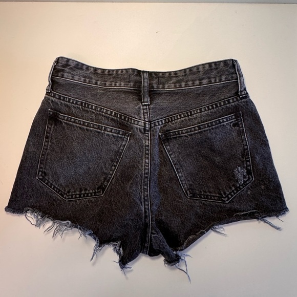 Madewell Black Wash Relaxed Denim Shorts - Picture 5 of 6